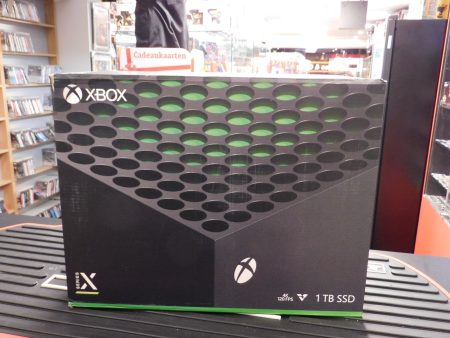 XBOX SERIES X Hot on Sale