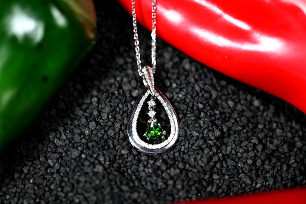 0.47CT Tsavorite Garnet and Diamond Custom Pendant Online Hot Sale