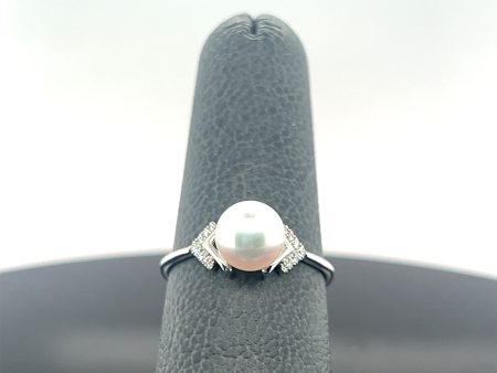 18k White Gold Cultured Pearl and Diamond Geometric Ring Online Hot Sale