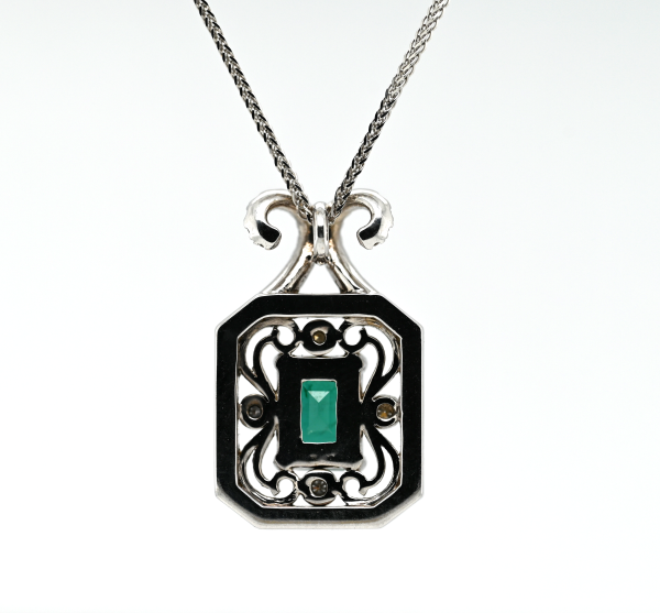 1.24ct Emerald & Diamond Pendant Fashion