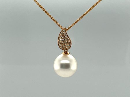 18k Yellow Gold White South Sea Pearl and Diamond Necklace For Discount